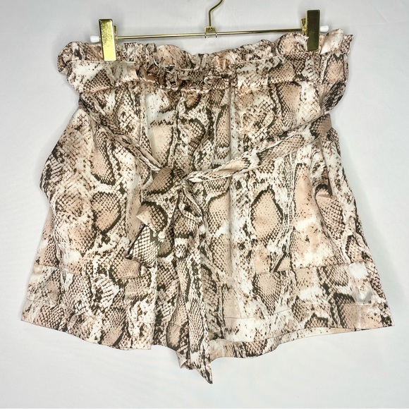 L’Academie Jane Short in Tan Snakeskin - Picture 6 of 7